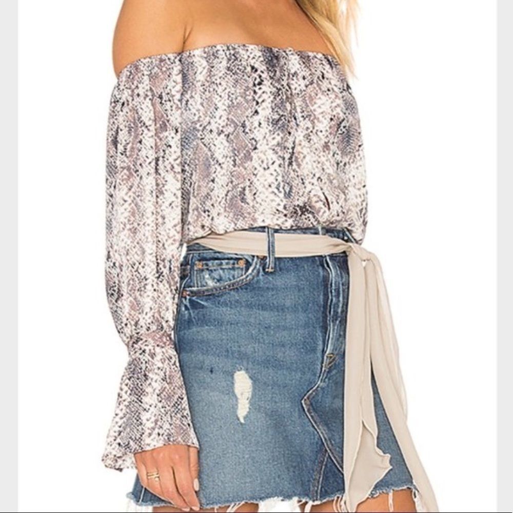 L’academie Los Angeles 3/4 sleeve blouse